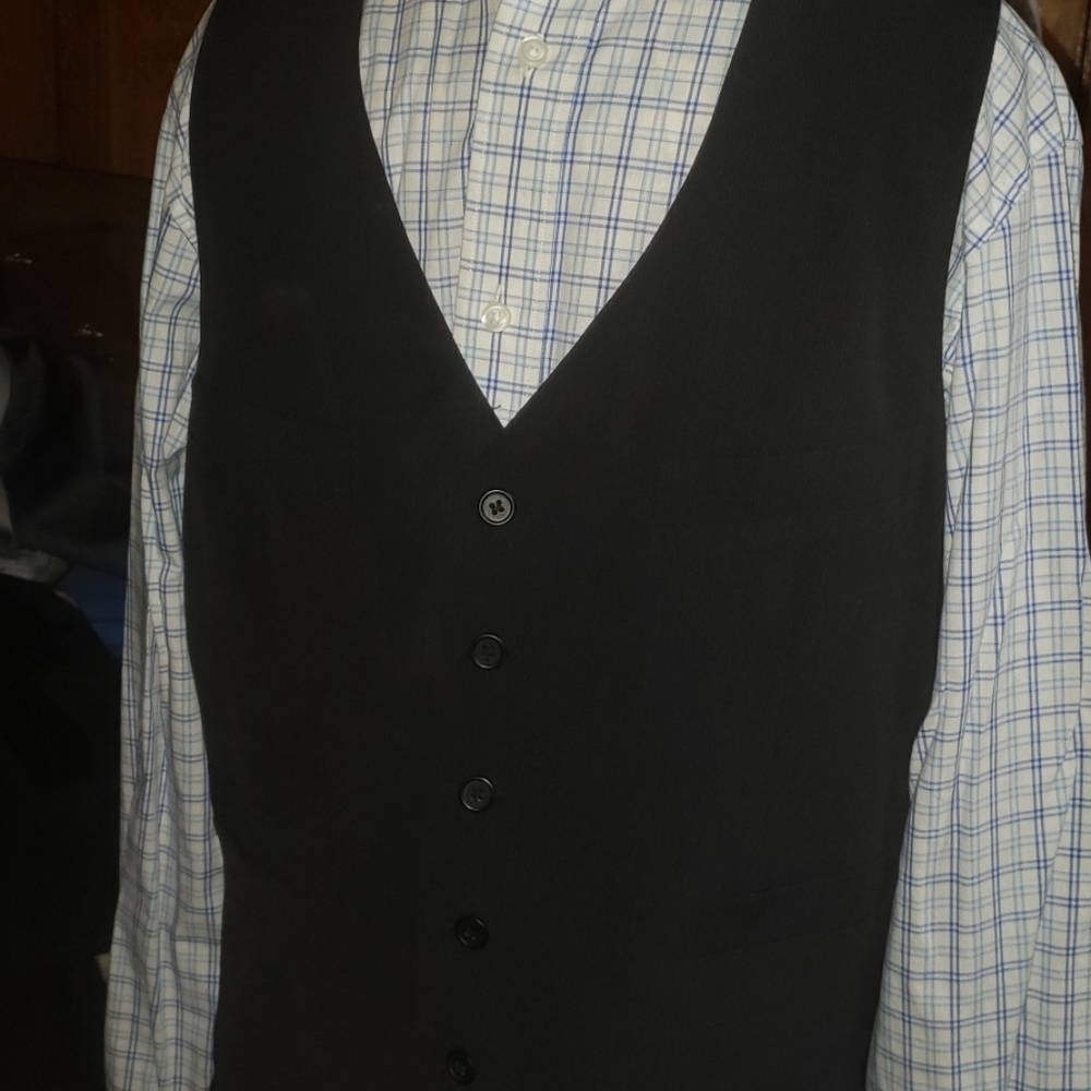 Nwt black vest